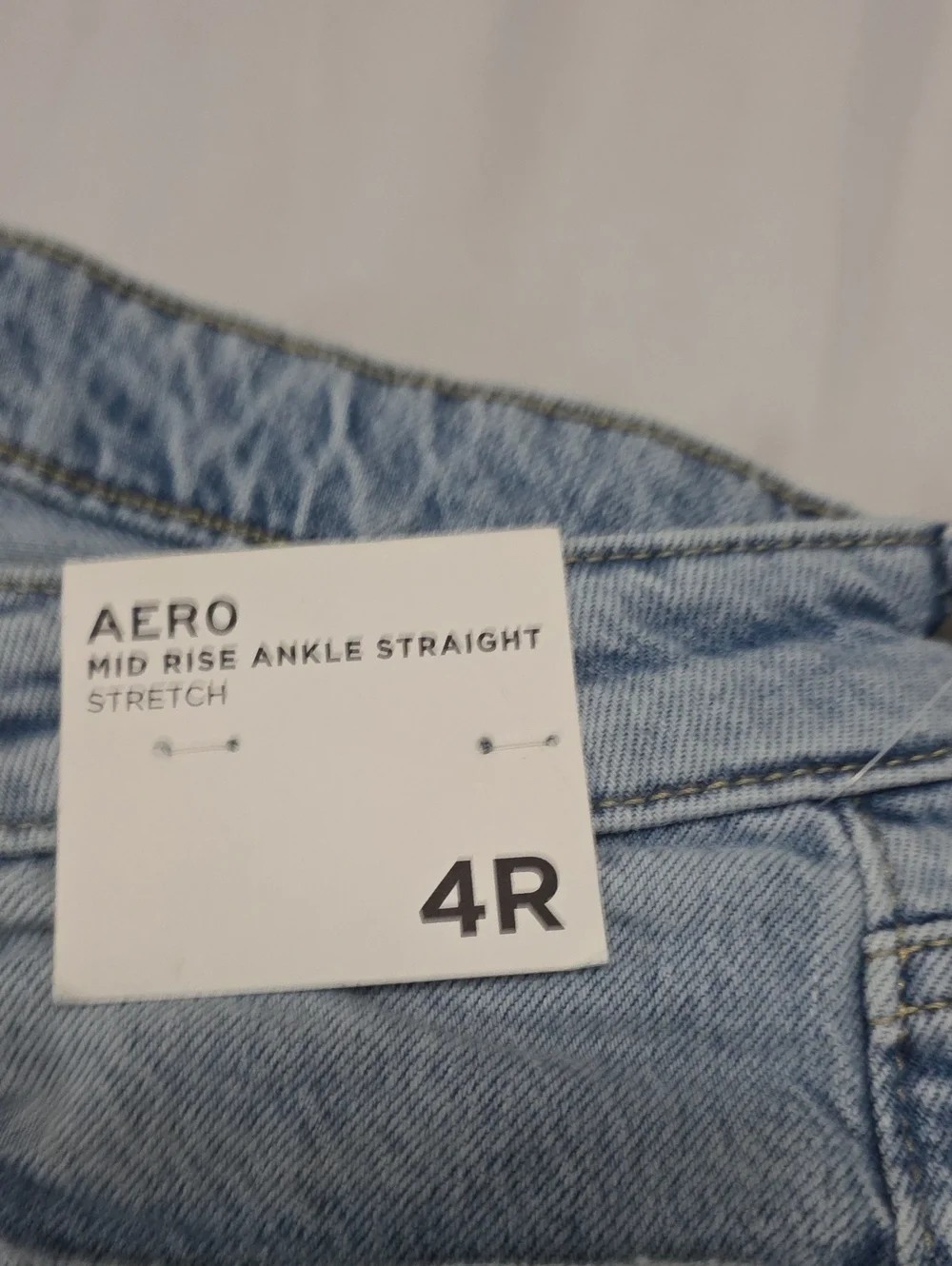 Aero Mid Rise Ankle Straight Size 4 - Picture 3 of 7